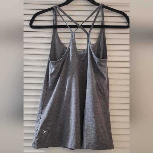 Old Navy- Grey Active Go-Dry Workout Athletic Top - Picture 2 of 6
